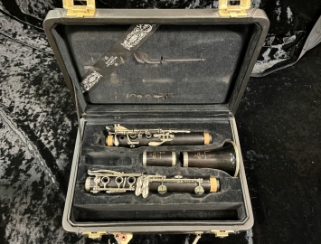 Oustanding Condition Lightly Used Buffet Paris R13 Bb Clarinet - Serial # 706367
